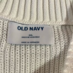 NWOT-Old Navy Halter Neck Sleeveless Sweater